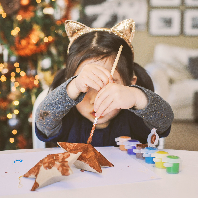 GREY MOSS : homemade ornaments! more photos in the journal! https://greymoss.com/homemade-ornaments-are-the-best