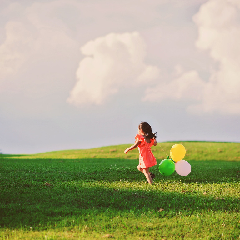 a peppa pig birthday party! more photos in the GREY MOSS journal! https://greymoss.com/kate-turns-four-a-peppa-pig-party
