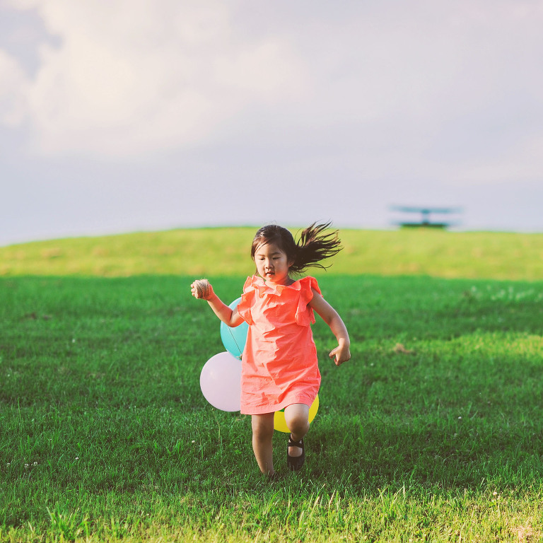 a peppa pig birthday party! more photos in the GREY MOSS journal! https://greymoss.com/kate-turns-four-a-peppa-pig-party