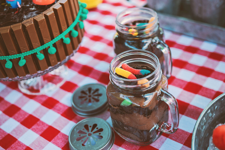 a peppa pig birthday party! more photos in the GREY MOSS journal! https://greymoss.com/kate-turns-four-a-peppa-pig-party