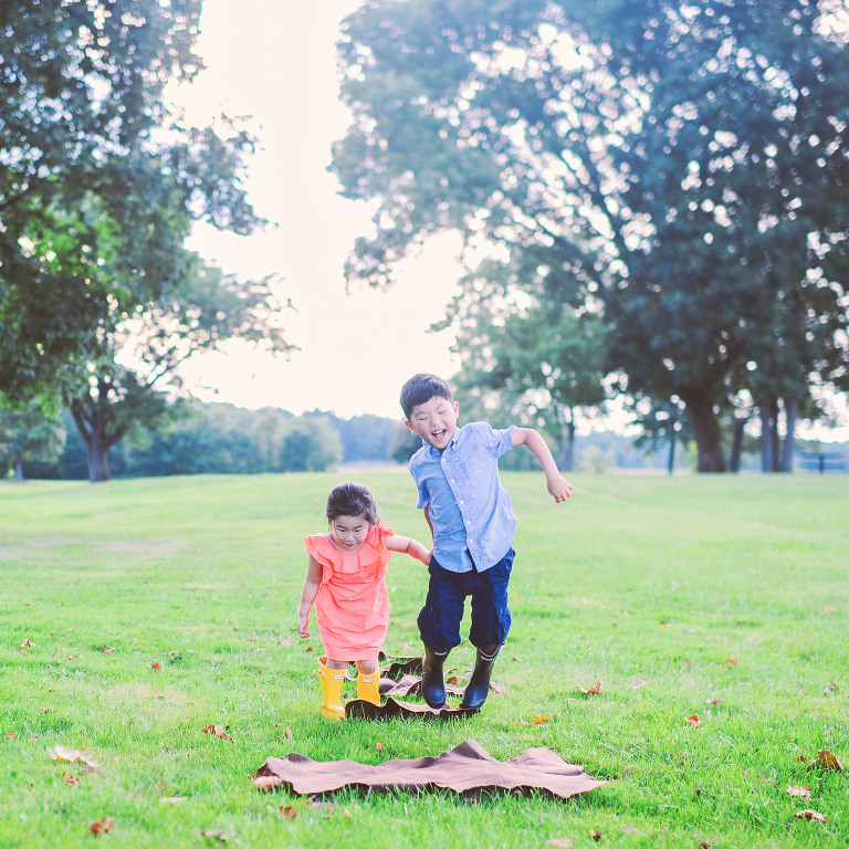 a peppa pig birthday party! more photos in the GREY MOSS journal! https://greymoss.com/kate-turns-four-a-peppa-pig-party