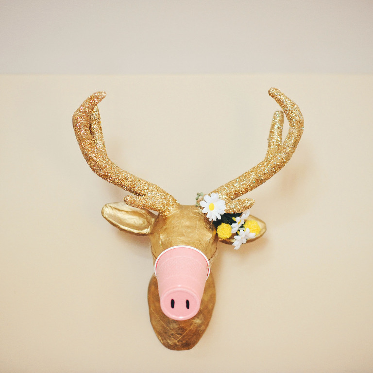 a peppa pig birthday party! more photos in the GREY MOSS journal! https://greymoss.com/kate-turns-four-a-peppa-pig-party