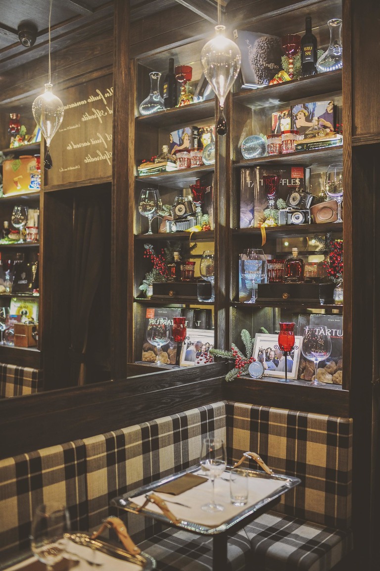 GREY MOSS : christmas in rome! more photos in the journal! https://greymoss.com/christmas-in-rome-part-two/