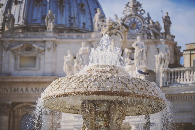 GREY MOSS : christmas in rome! more photos in the journal! https://greymoss.com/christmas-in-rome-part-three/