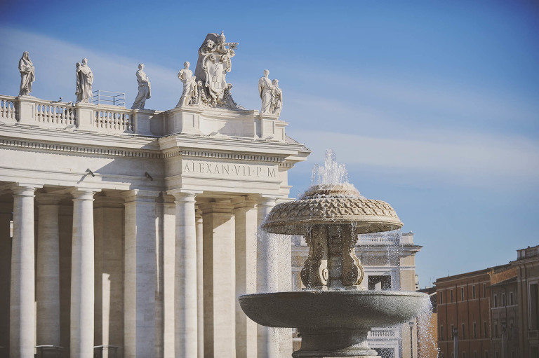 GREY MOSS : christmas in rome! more photos in the journal! https://greymoss.com/christmas-in-rome-part-three/