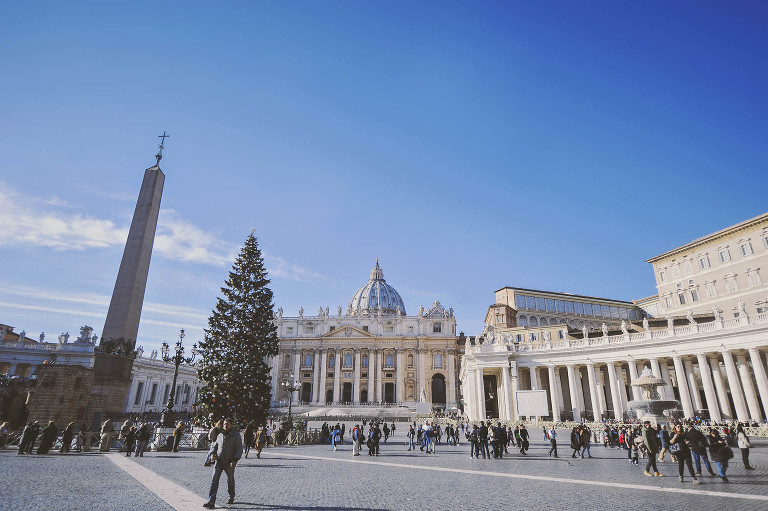 GREY MOSS : christmas in rome! more photos in the journal! https://greymoss.com/christmas-in-rome-part-three/