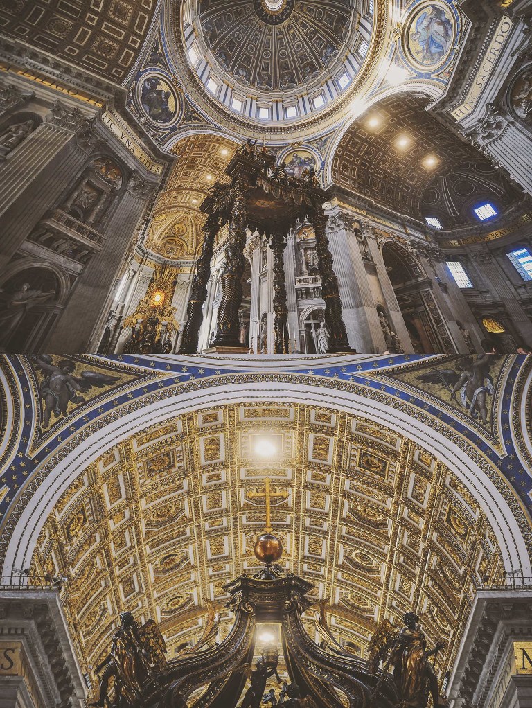 GREY MOSS : christmas in rome! more photos in the journal! https://greymoss.com/christmas-in-rome-part-three/