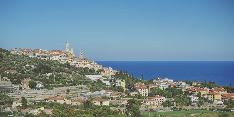 GREY MOSS : summer in provence! more photos in the journal! https://greymoss.com/summer-in-provence-part-three