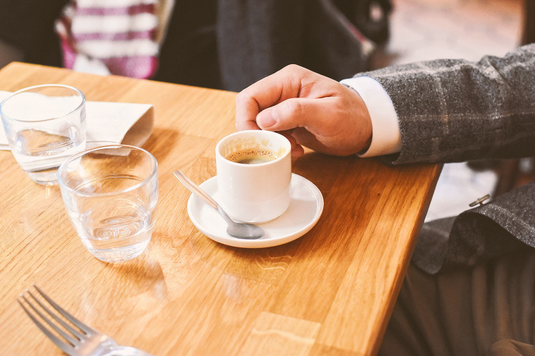 autumn in paris: lunch at la maison rose! more photos in our travel journal! https://greymoss.com/autumn-in-paris-…h-at-la-maison-rose
