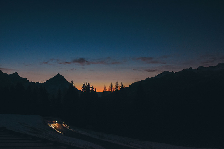weekend ski trip to cortina d’ampezzo, ITALY! more photos in the journal! https://greymoss.com/cortina-italy-su…sunrise-sledding