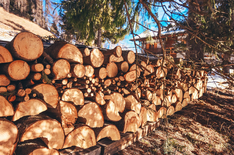 weekend ski trip to cortina d’ampezzo, ITALY! more photos in the journal! https://greymoss.com/cortina-italy-su…sunrise-sledding