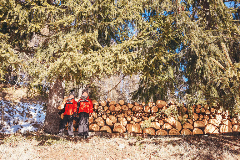 weekend ski trip to cortina d’ampezzo, ITALY! more photos in the journal! https://greymoss.com/cortina-italy-su…sunrise-sledding