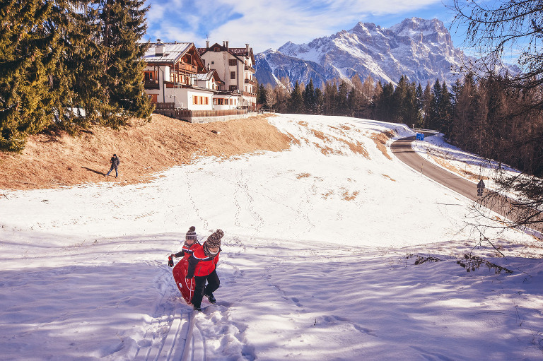 weekend ski trip to cortina d’ampezzo, ITALY! more photos in the journal! https://greymoss.com/cortina-italy-su…sunrise-sledding