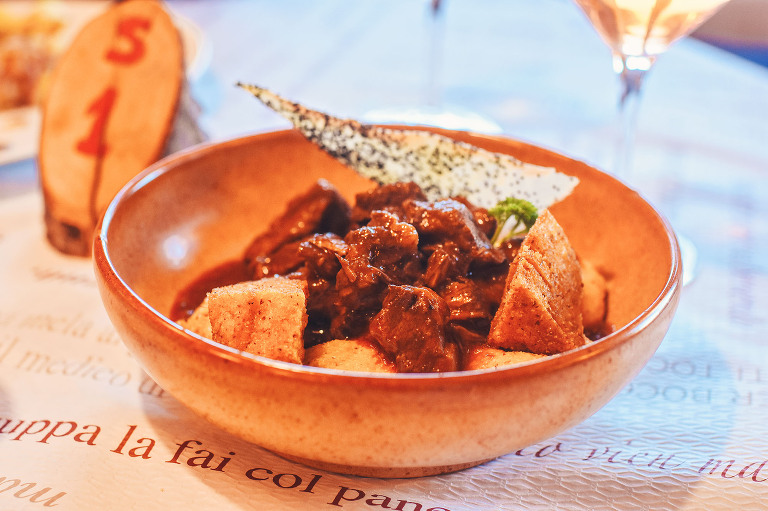 weekend ski trip to cortina d’ampezzo, ITALY! more photos in the journal! https://greymoss.com/cortina-italy-arriving-in-winter-wonderland