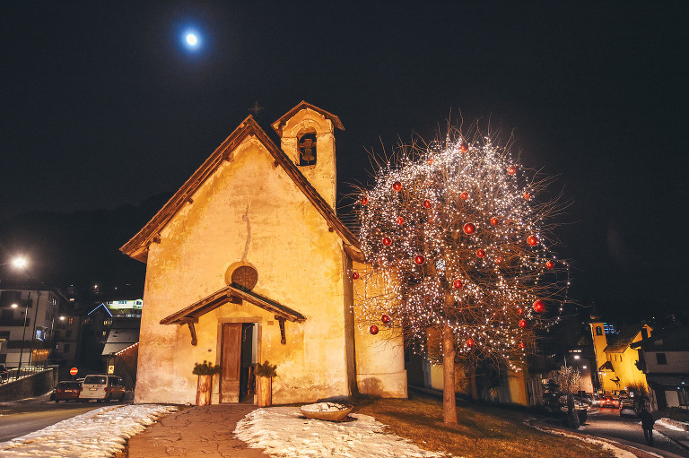 weekend ski trip to cortina d’ampezzo, ITALY! more photos in the journal! https://greymoss.com/cortina-italy-town-turns-just-magical-at-night