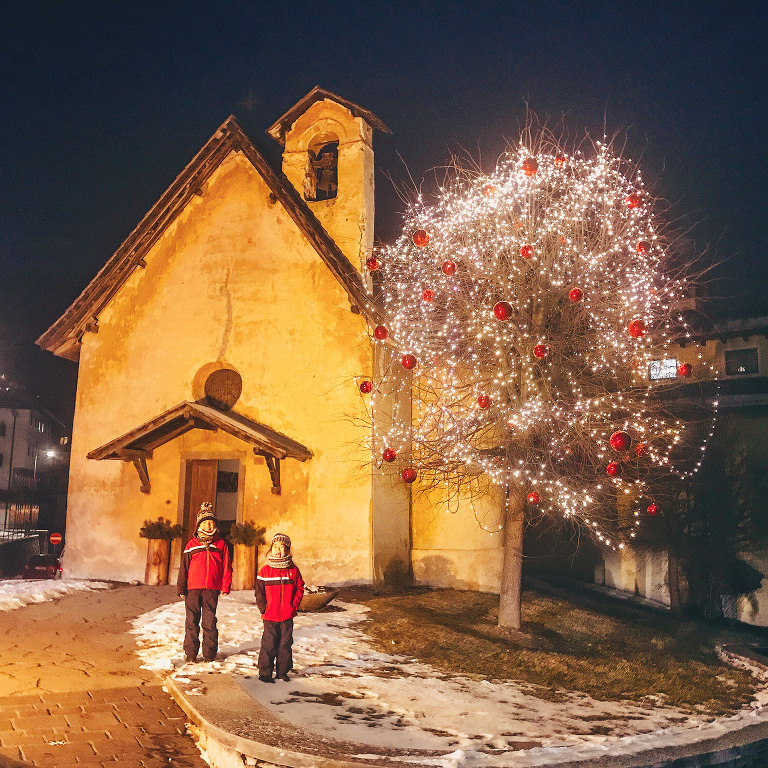 weekend ski trip to cortina d’ampezzo, ITALY! more photos in the journal! https://greymoss.com/cortina-italy-town-turns-just-magical-at-night