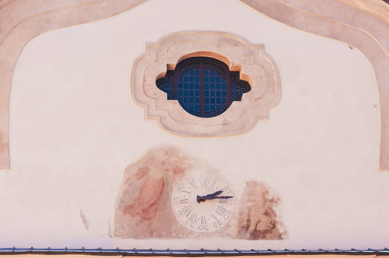 weekend ski trip to cortina d’ampezzo, ITALY! more photos in the journal! https://greymoss.com/cortina-italy-an-afternoon-walk-through-its-picturesque-town