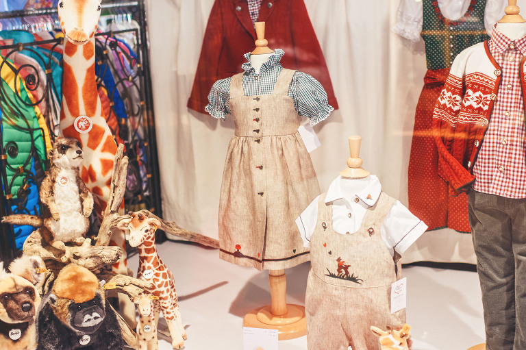 weekend ski trip to cortina d’ampezzo, ITALY! more photos in the journal! https://greymoss.com/cortina-italy-an-afternoon-walk-through-its-picturesque-town