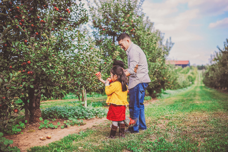 GREY MOSS : apple picking at evans orchard! more photos in the journal! https://greymoss.com/apple_picking_at_evans_orchard