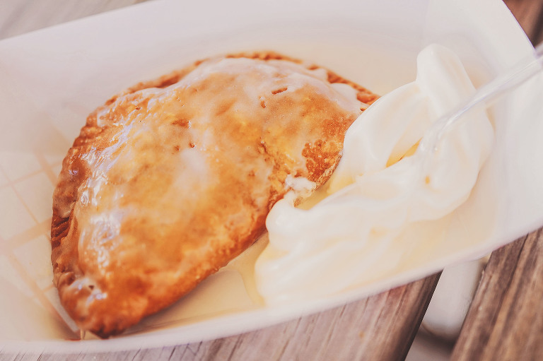 GREY MOSS : apple picking at evans orchard! more photos in the journal! https://greymoss.com/apple_picking_at_evans_orchard