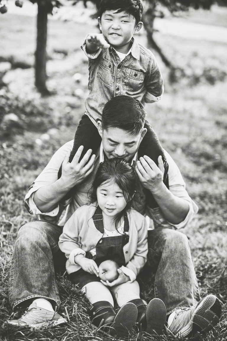 GREY MOSS : apple picking at evans orchard! more photos in the journal! https://greymoss.com/apple_picking_at_evans_orchard