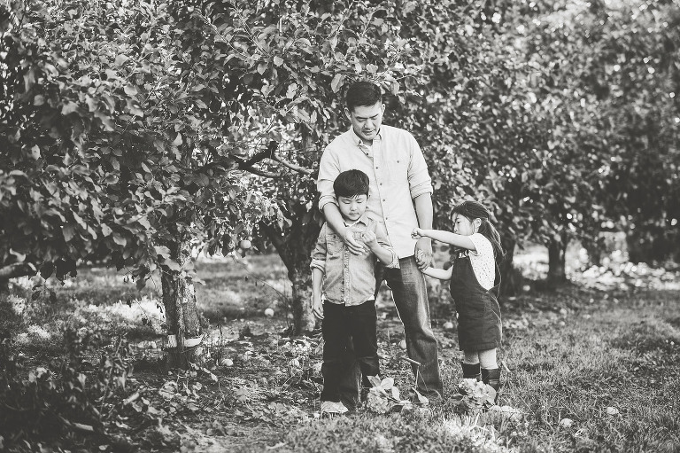 GREY MOSS : apple picking at evans orchard! more photos in the journal! https://greymoss.com/apple_picking_at_evans_orchard