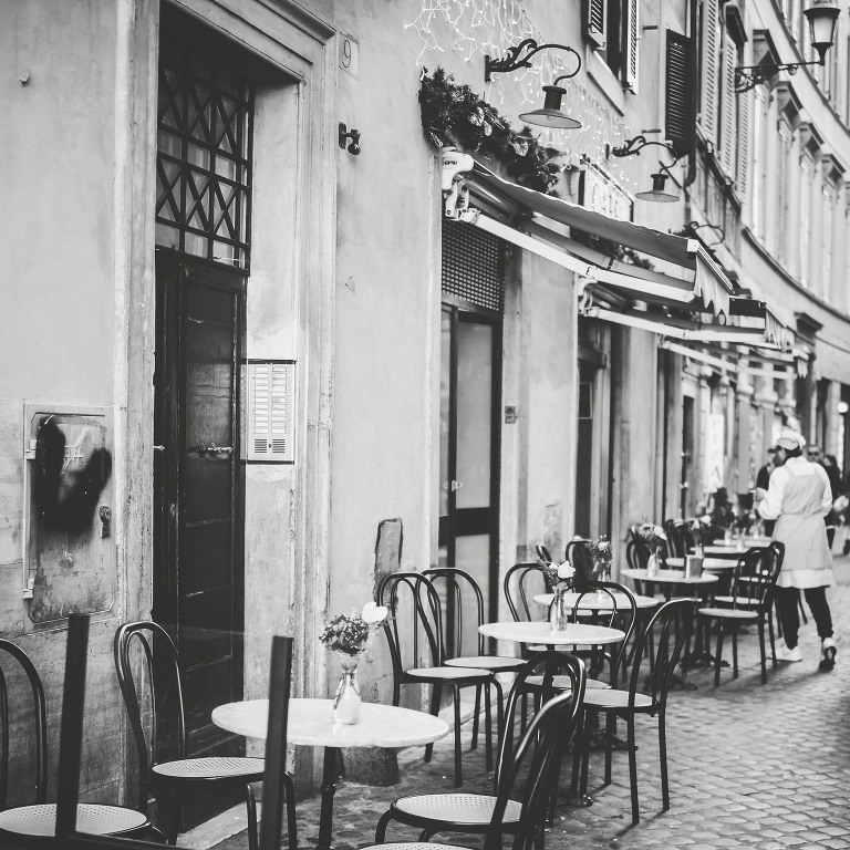 GREY MOSS : christmas in rome! more photos in the journal! https://greymoss.com/christmas-in-rome-part-five