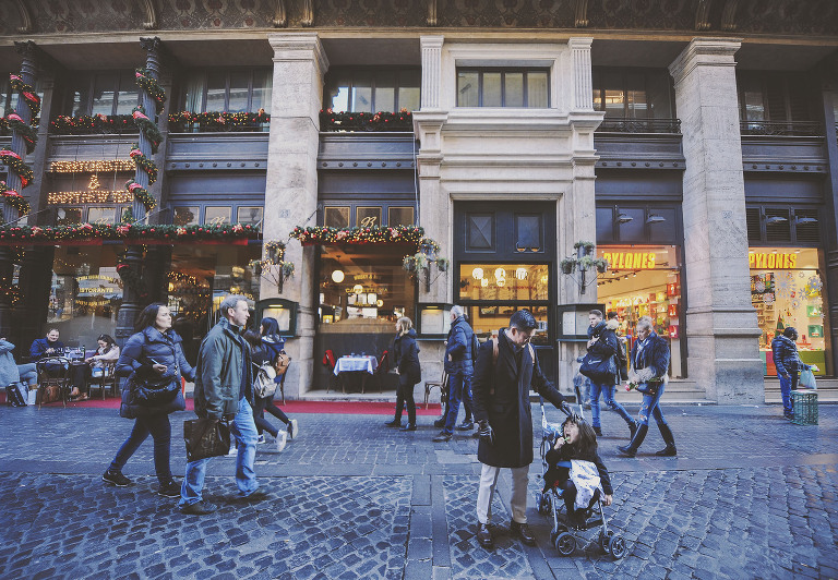 GREY MOSS : christmas in rome! more photos in the journal! https://greymoss.com/christmas-in-rome-part-five