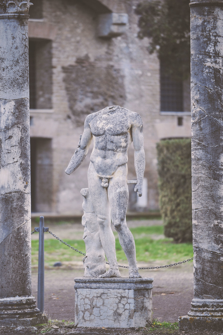 GREY MOSS : christmas in rome! more photos in the journal! https://greymoss.com/christmas-in-rome-part-six