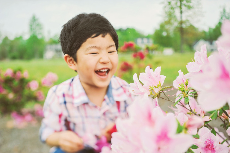 GREY MOSS : pink flowers & buzz lightyear! more photos in the journal! https://greymoss.com/pink-flowers-buzz-lightyear