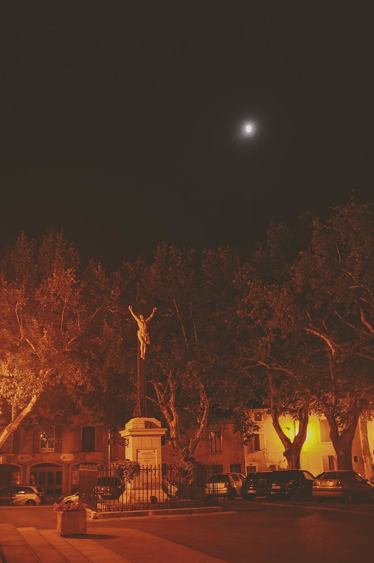 GREY MOSS : summer in provence! more photos in the journal! https://greymoss.com/summer-in-provence-part-one/