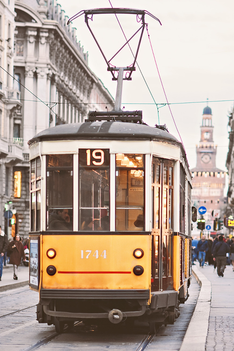 STARBUCKS finally arrives in italy! more photos in the grey moss journal! https://greymoss.com/first-starbucks-in-italy