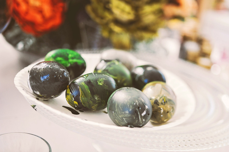 painting easter eggs with kids! more photos in the journal! https://greymoss.com/painting-easter-eggs-with-kids/