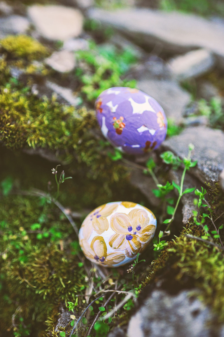 easter egg hunt with a BEAVER + painted floral eggs! more photos in the journal! https://greymoss.com/easter-egg-hunt-with-a-beaver/