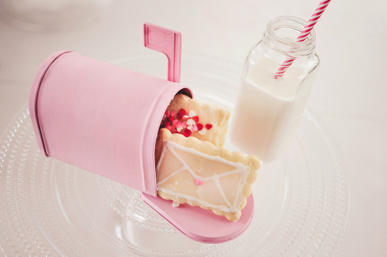 GREY MOSS : valentine LOVE LETTER cookies! more photos in the journal! https://greymoss.com/valentine-love-letter-cookies/