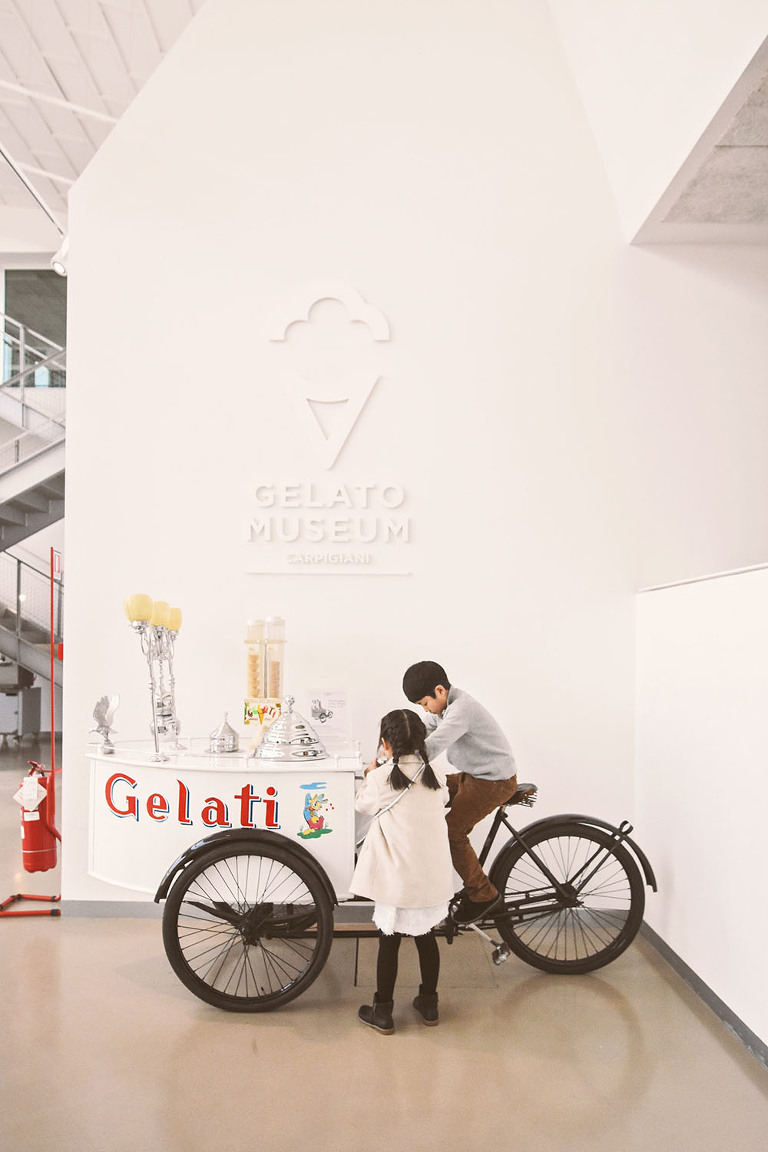 Making GELATOS in Bologna, Italy! More photos in the GREY MOSS journal! https://greymoss.com/making-gelato-in-bologna-italy