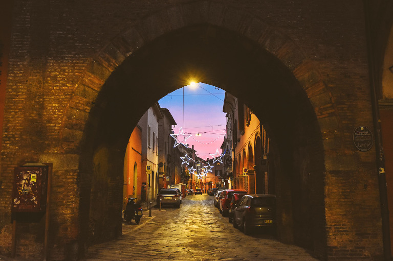 Eating bolognese pasta + visiting charming canals in Bologna, Italy! More photos: https://greymoss.com/bolognese-pasta-canals-in-bologna-italy/