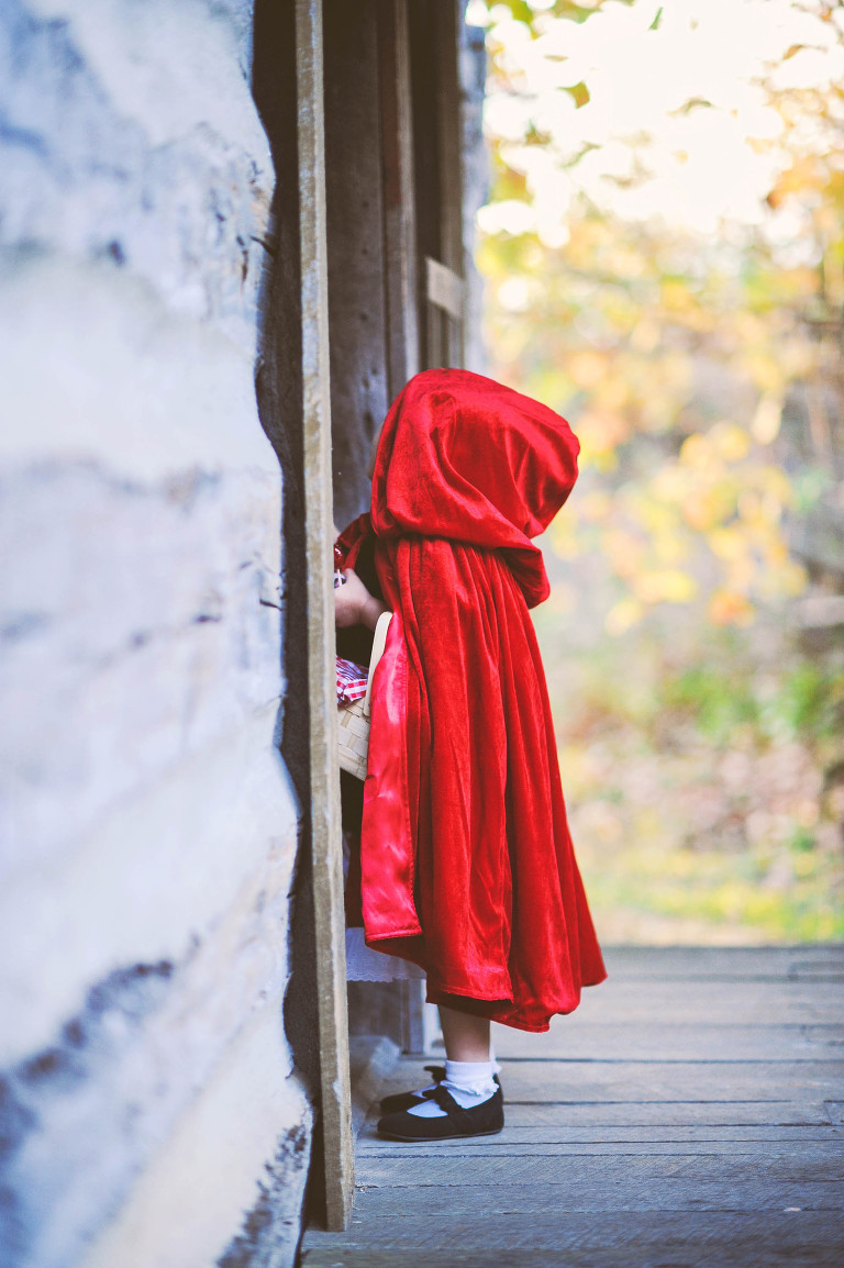 fun halloween photo shoot! more photos in the GREY MOSS journal! https://greymoss.com