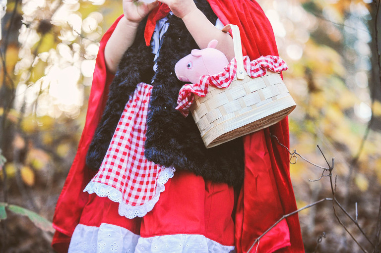 fun halloween photo shoot! more photos in the GREY MOSS journal! https://greymoss.com