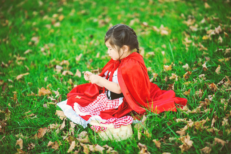 fun halloween photo shoot! more photos in the GREY MOSS journal! https://greymoss.com