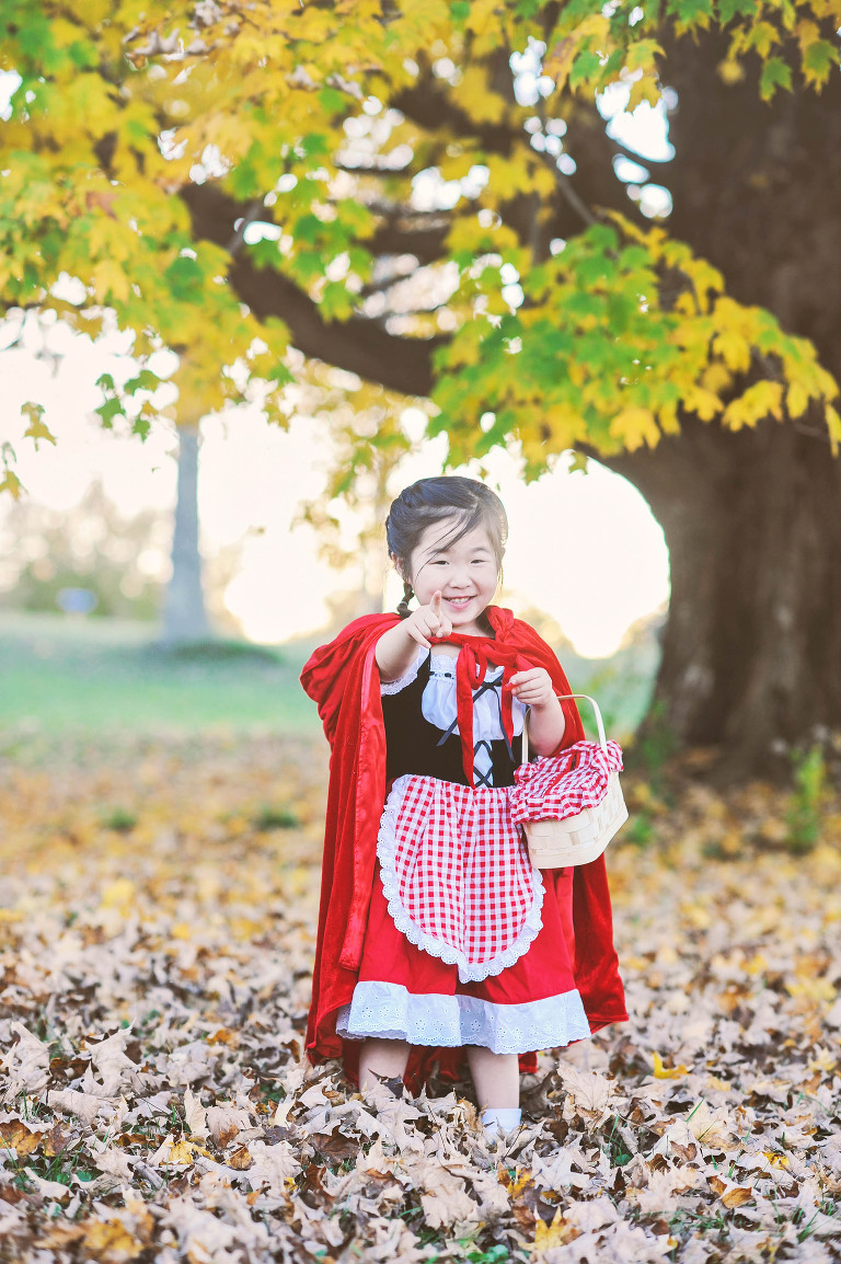 fun halloween photo shoot! more photos in the GREY MOSS journal! https://greymoss.com