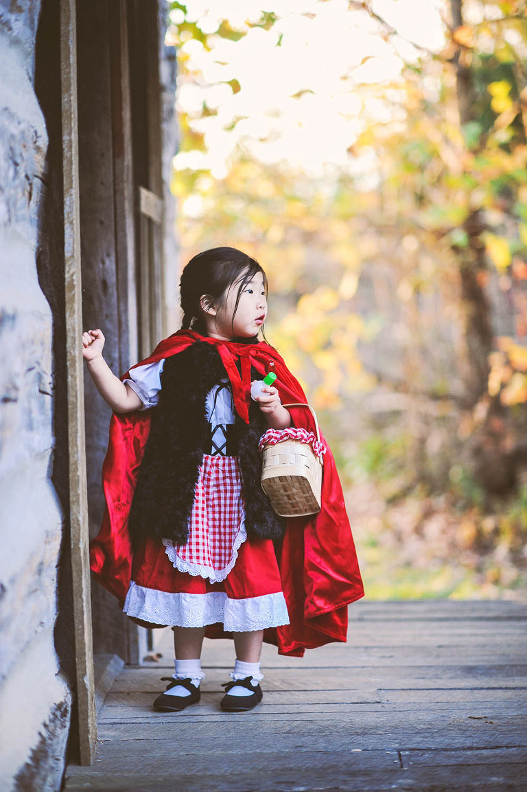 fun halloween photo shoot! more photos in the GREY MOSS journal! https://greymoss.com