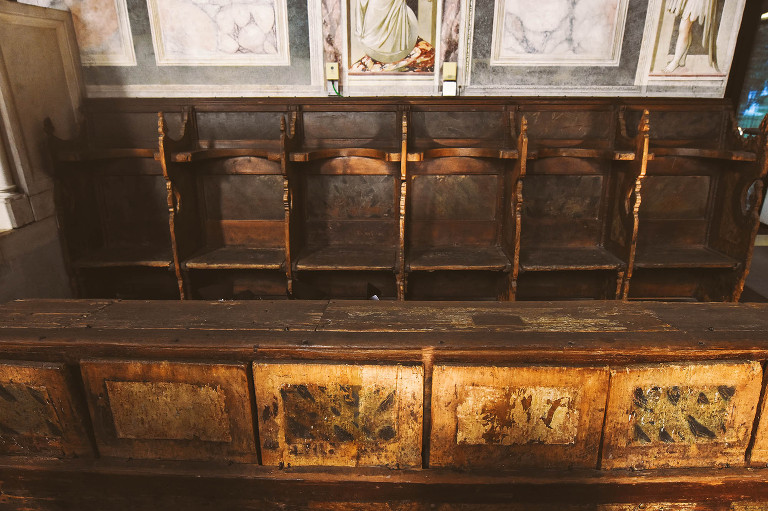 a date at this beautiful little italian chapel! see more at https://greymoss.com/read