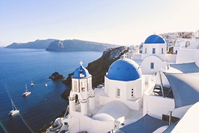 sunset dinner in santorini, greece! more photos in the journal: https://greymoss.com/santorini-greece-arrival-spectacular-sunset/ 