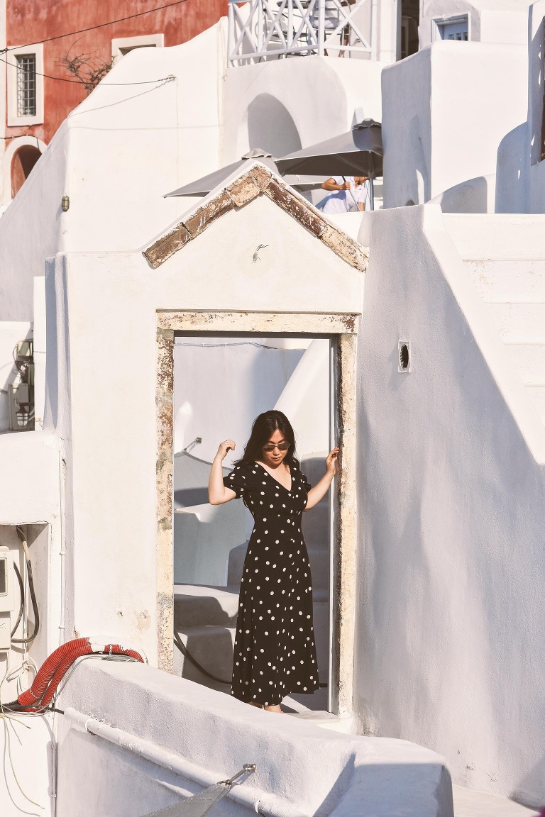 sunset dinner in santorini, greece! more photos in the journal: https://greymoss.com/santorini-greece-arrival-spectacular-sunset/ 